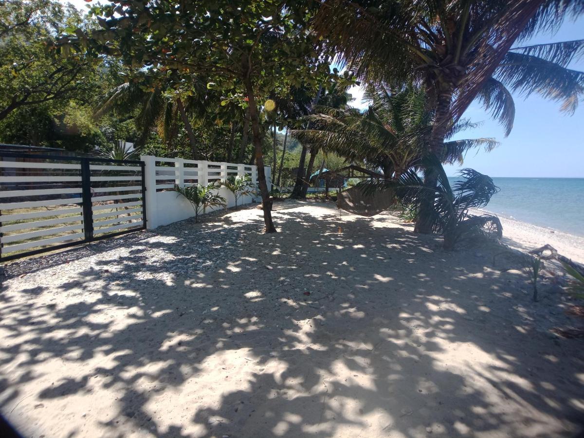 Amami Beachfront Villa With Private Beach ปูแอร์โตกาเลรา ภายนอก รูปภาพ