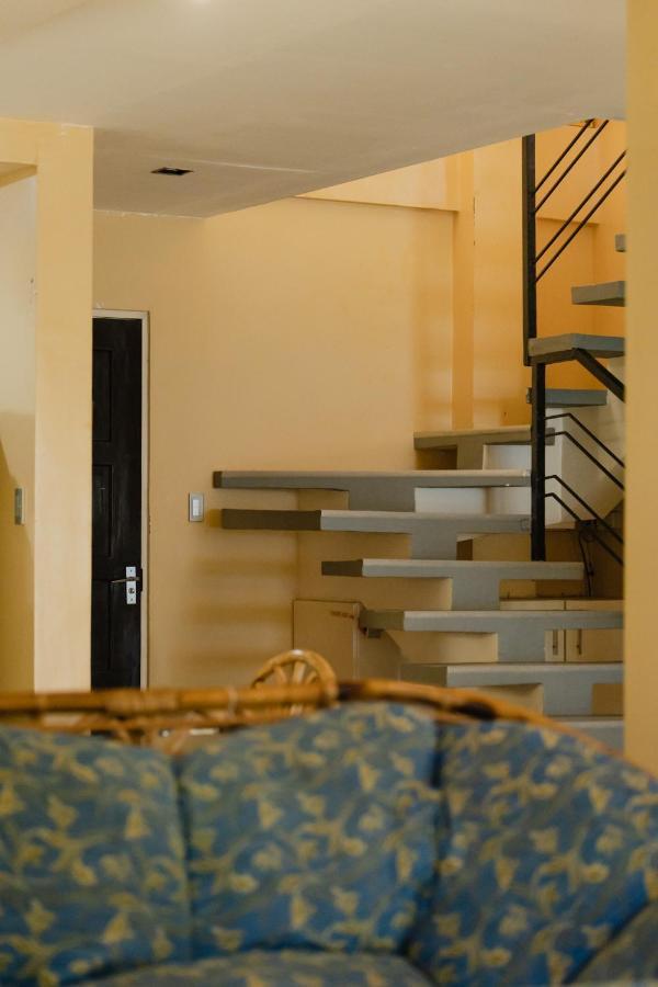 Amami Beachfront Villa With Private Beach ปูแอร์โตกาเลรา ภายนอก รูปภาพ
