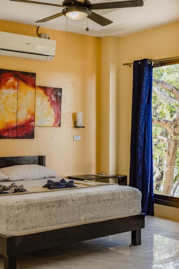 Amami Beachfront Villa With Private Beach ปูแอร์โตกาเลรา ภายนอก รูปภาพ